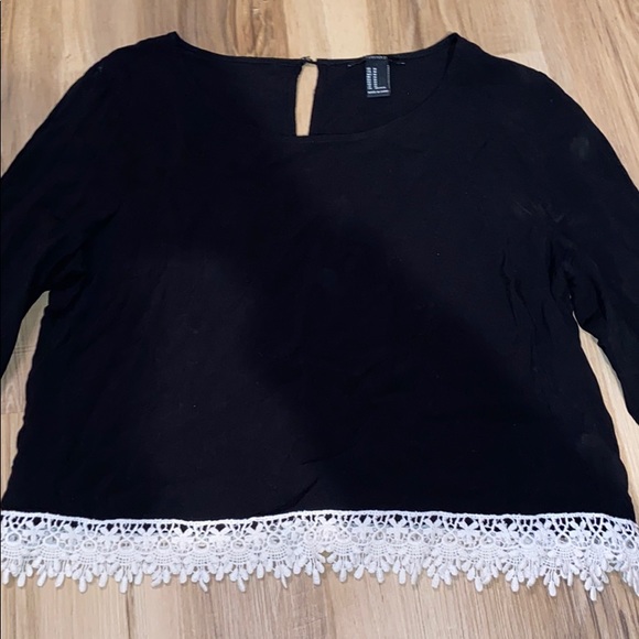 Forever 21 shirt - Picture 3 of 3